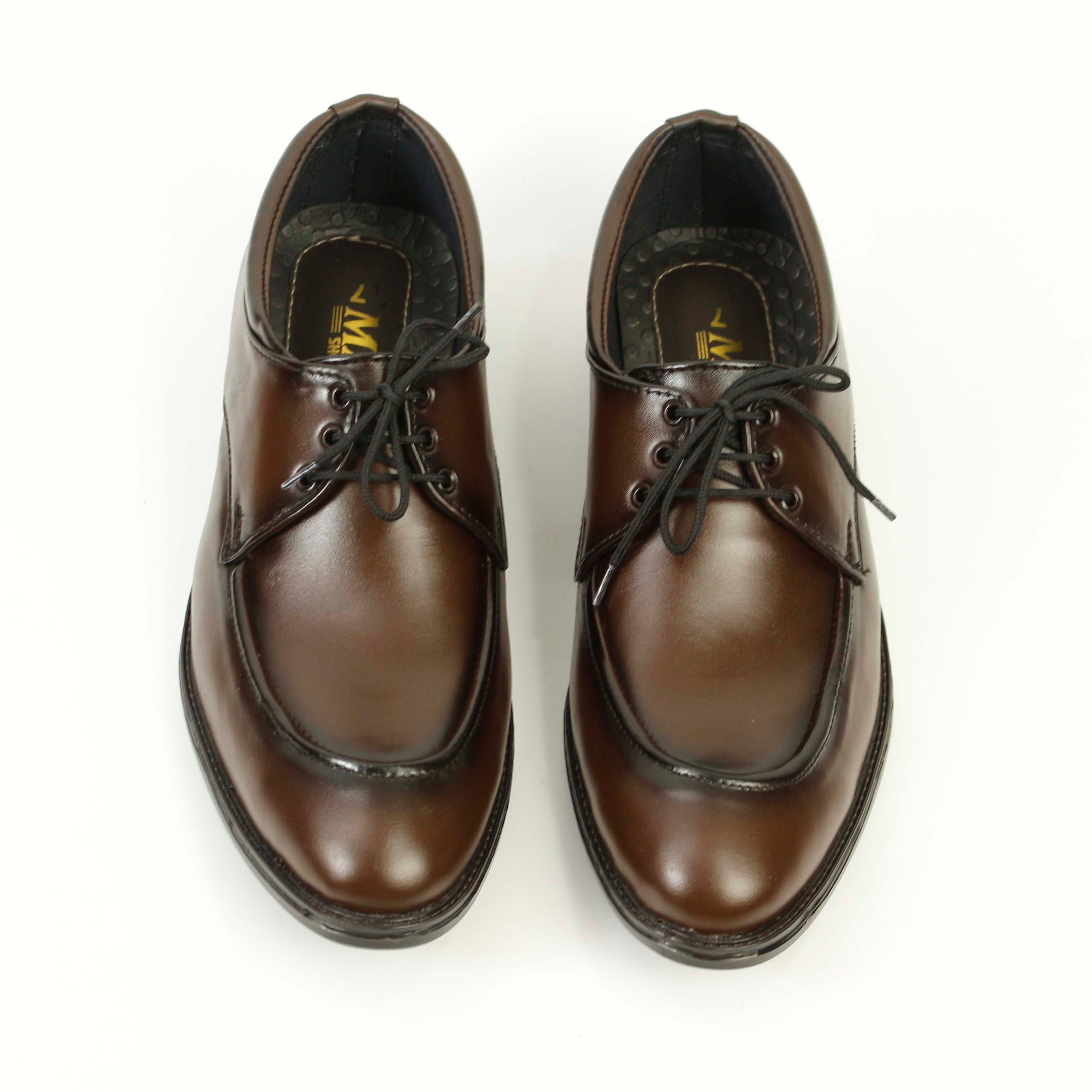 Buy Leather Upper Men's Formal Lace-Up Shoes - Oxfard Shape in Rubber Sole