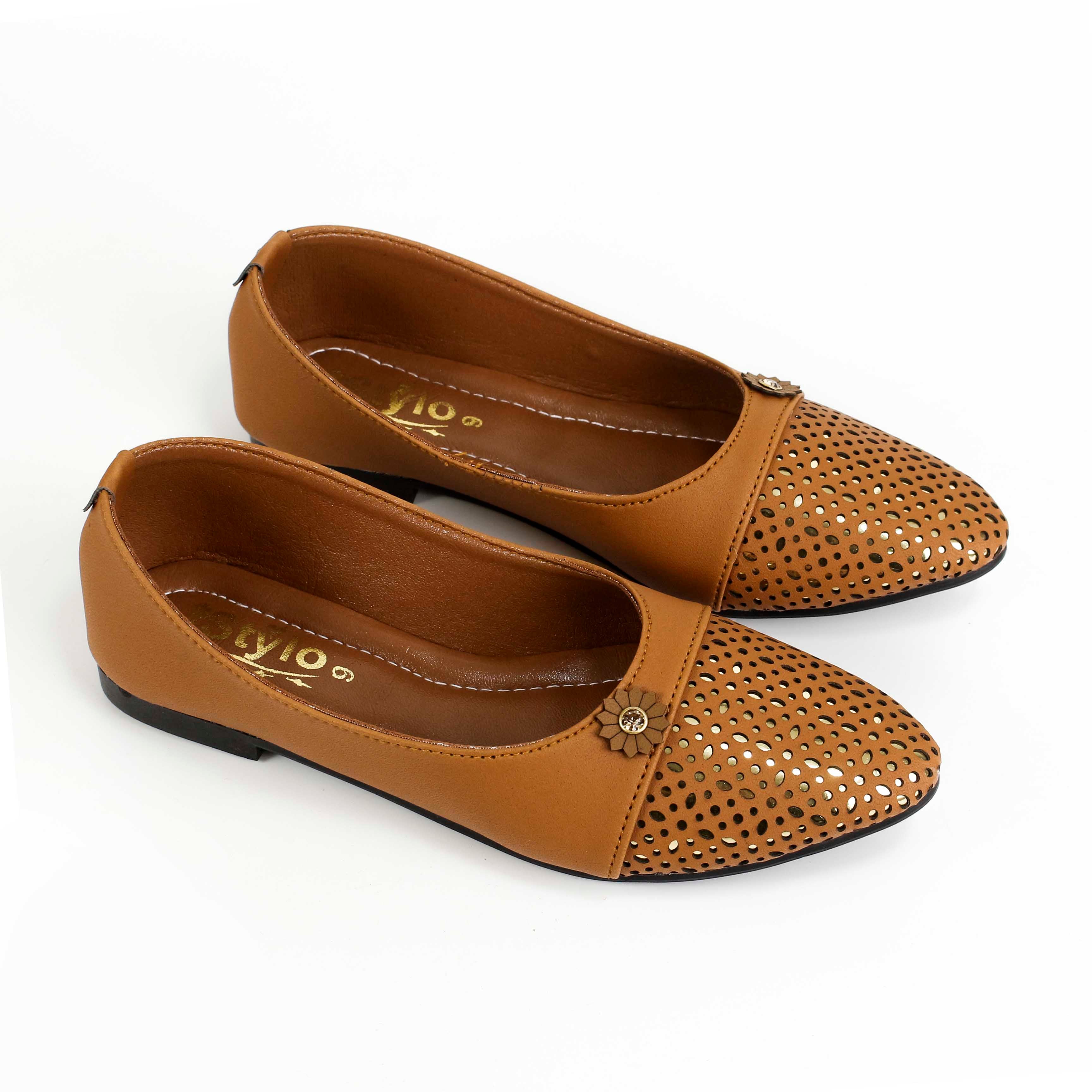 Women's Elegant Flats - Stylish Perforated Design with Synthetic Leather Pumps For Girls