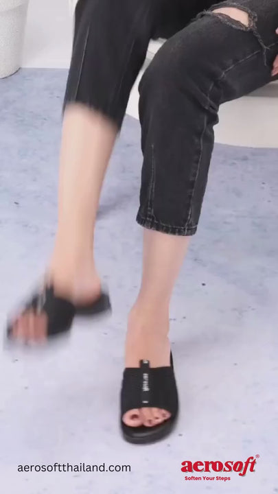 Side view of original Aerosoft Thailand medicated slippers for women, showing the thick orthopedic PU sole and soft footbed for health and comfort.